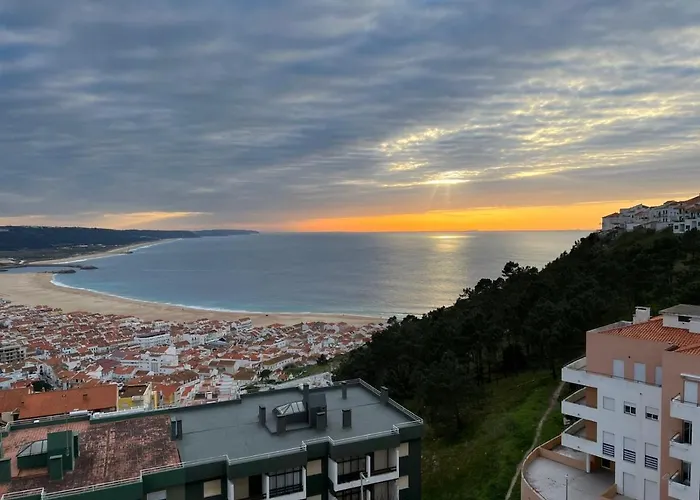 Silva By The Sea With Nazare's Views